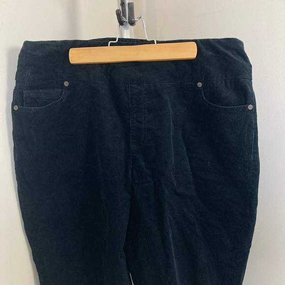 Coldwater Creek Women’s Black Corduroy Pants Gartered Waistband - Picture 2 of 3